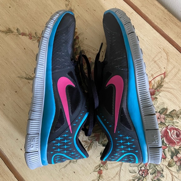 Nike Free Run 3 Sneakers - Picture 3 of 8